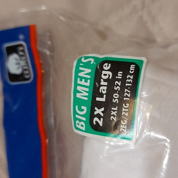 White T-Shirts 2XL - Picture 3 of 3